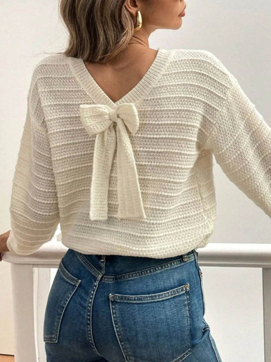 Round Neck Bow-Back Knit Top - IntuitiveEncBoutique