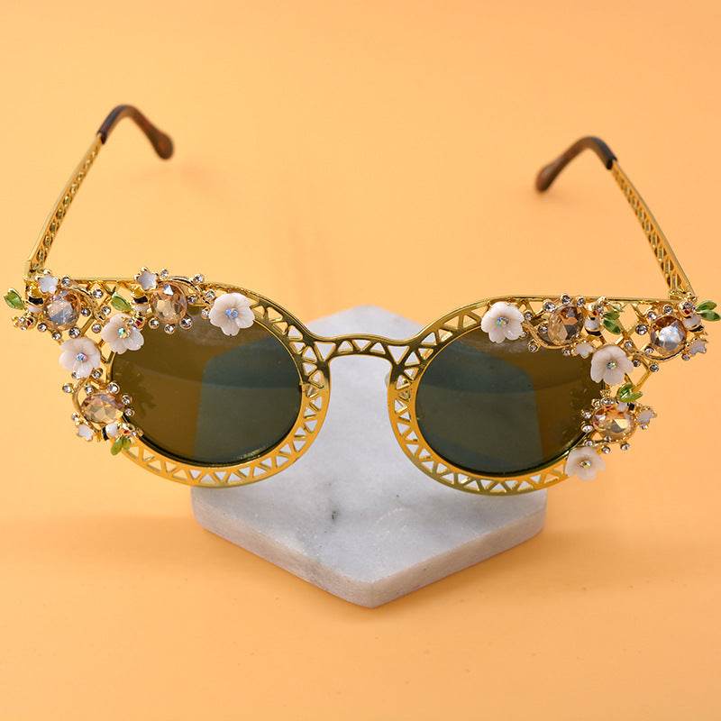 European and American exaggerated folding sunglasses for women, Baroque star street photography sunglasses, sunglasses for women - IntuitiveEncBoutique