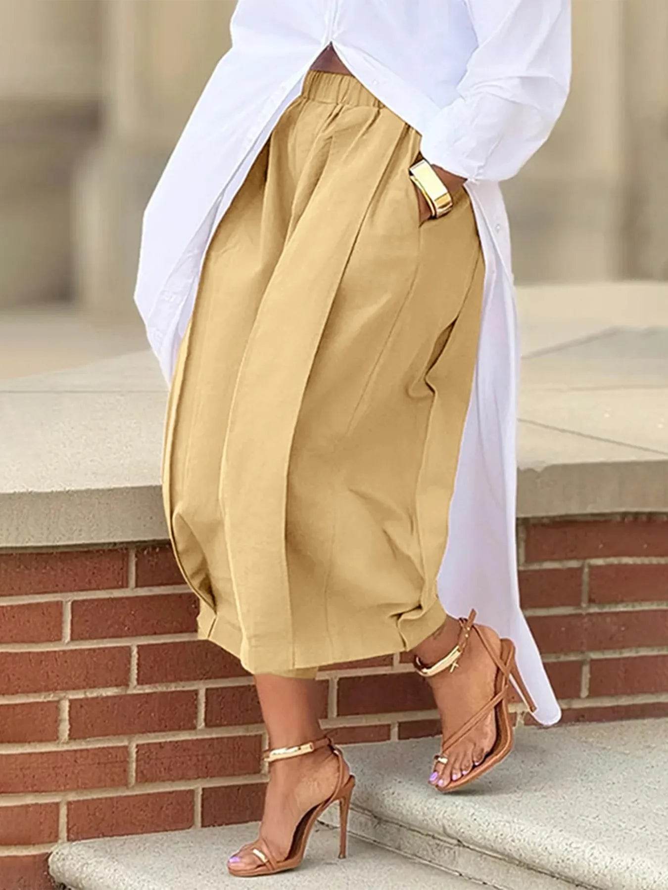 Plus Size Wide Leg Pleated Detail Cropped Pants - IntuitiveEncBoutique