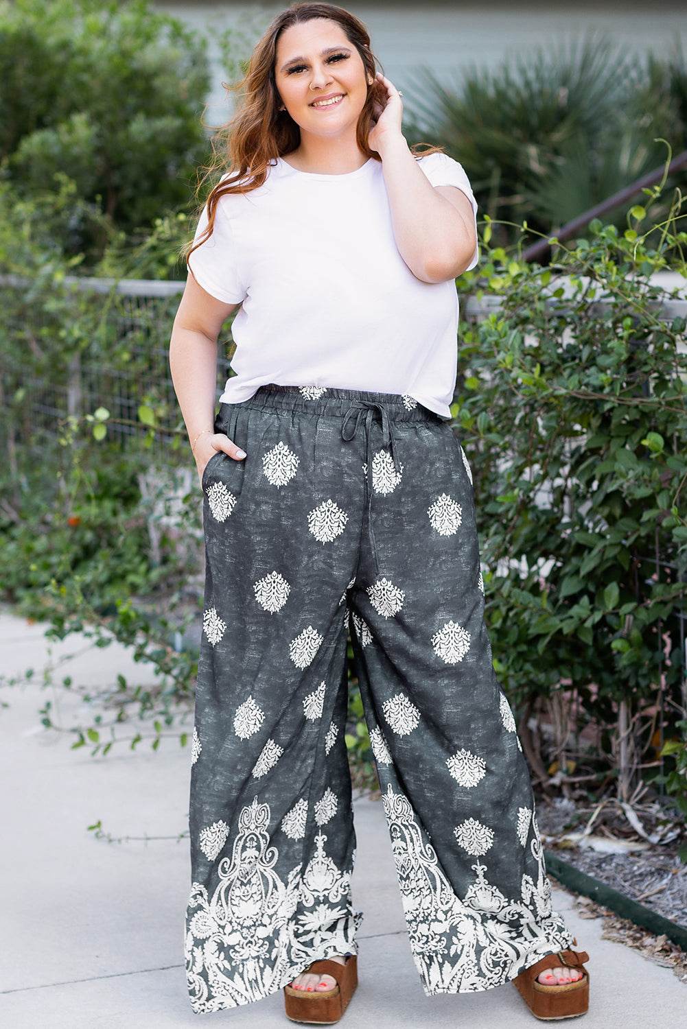Black Plus Size Geometric Ethnic Print Drawstring Wide Leg Pants - IntuitiveEncBoutique