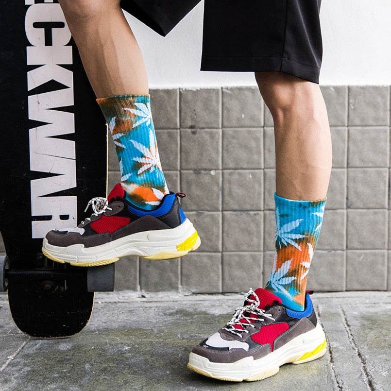 White Maple Leaves Men Colorful Cotton Socks Hip Hop Street Skater Socks - IntuitiveEncBoutique