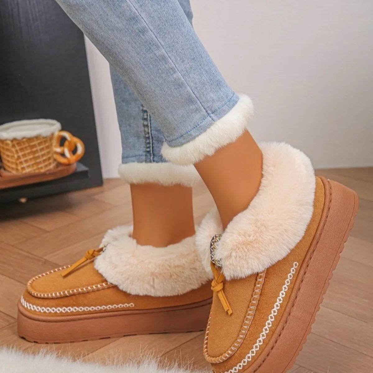 Cozy Fur-Lined Winter Platform Boots - IntuitiveEncBoutique