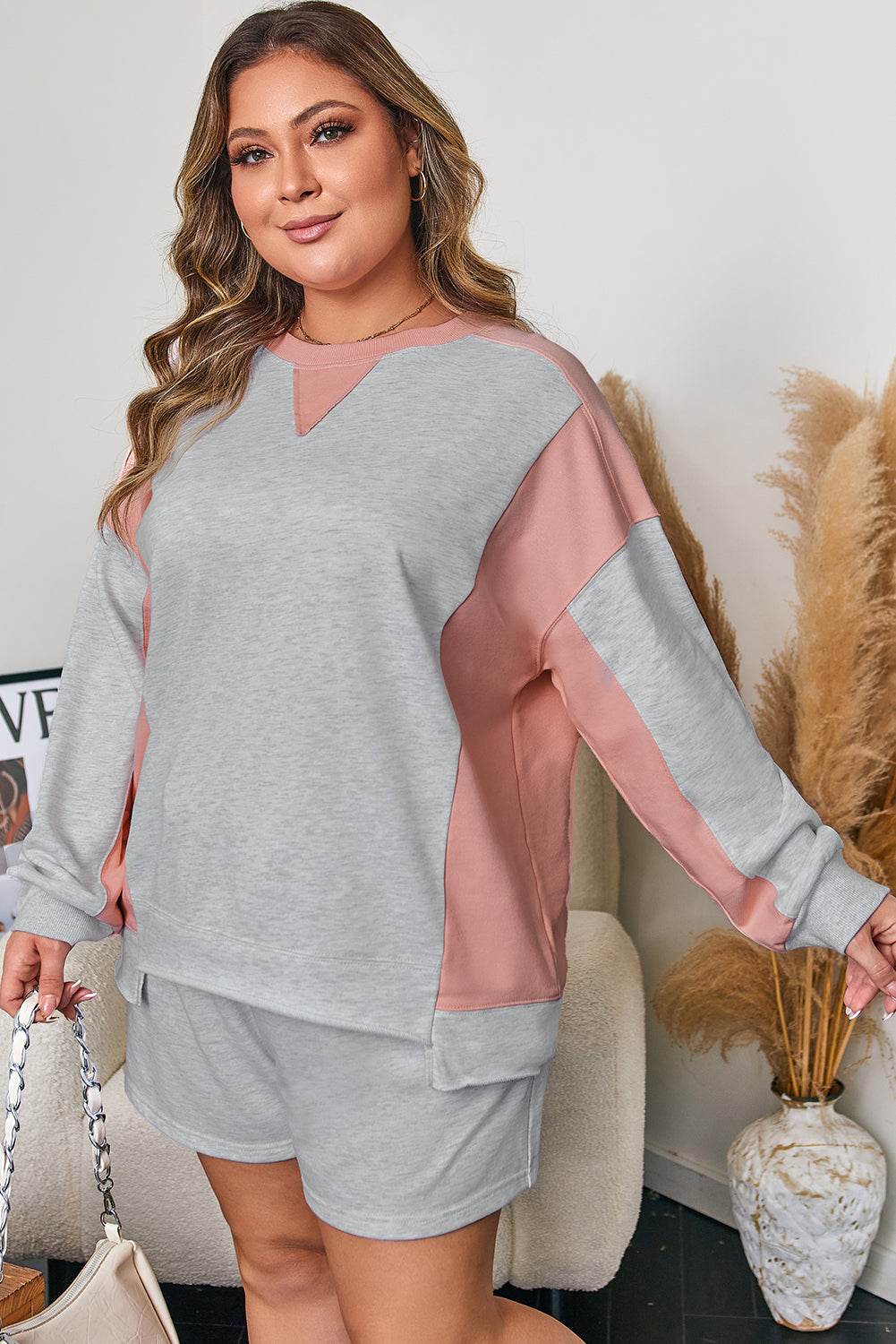 Light Grey Uneven Hem Color block Pullover Casual Shorts Plus Size 2pcs Outfit - IntuitiveEncBoutique
