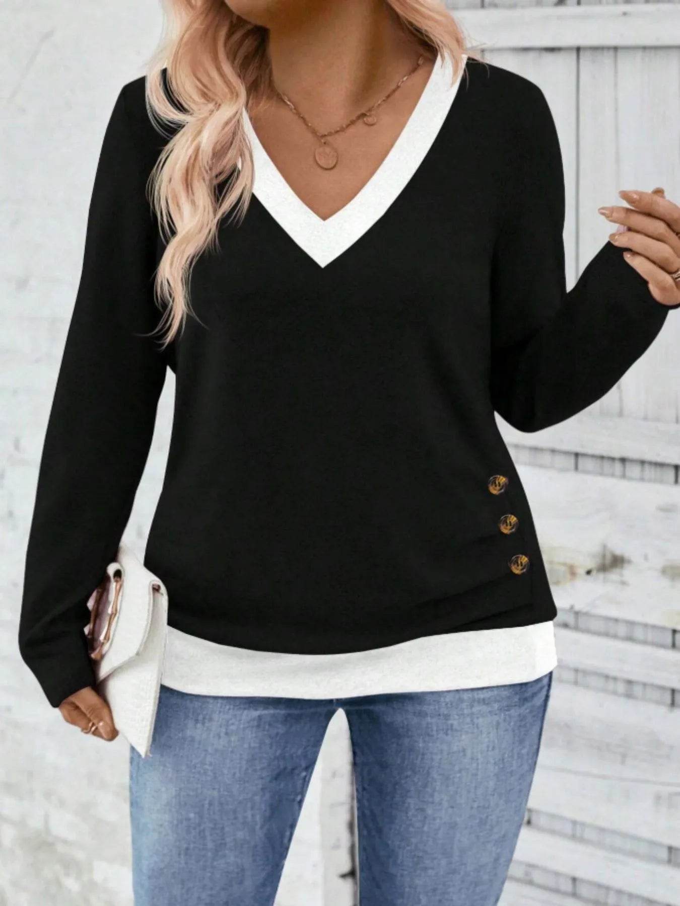 Plus Size V-Neck Contrast Trim T-Shirt - IntuitiveEncBoutique