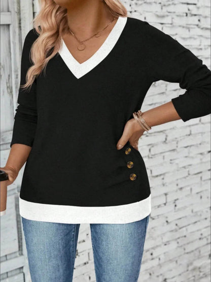 Plus Size V-Neck Contrast Trim T-Shirt - IntuitiveEncBoutique