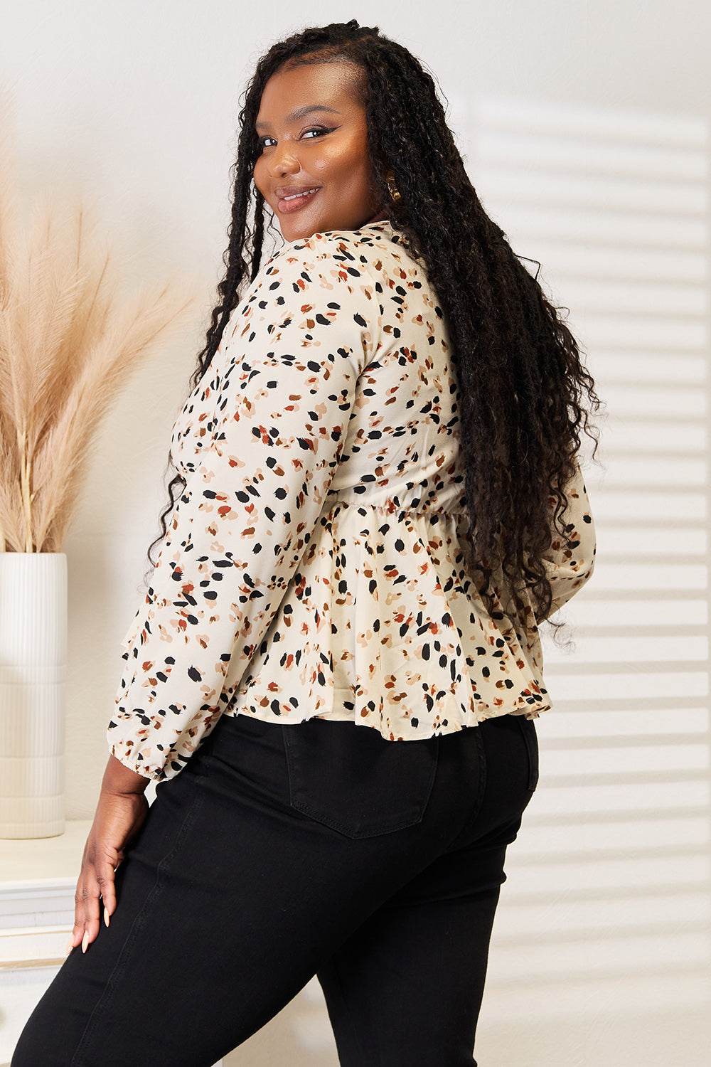 Honey Printed Tied Plunge Peplum Blouse - IntuitiveEncBoutique