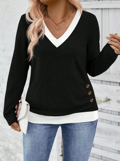 Plus Size V-Neck Contrast Trim T-Shirt - IntuitiveEncBoutique